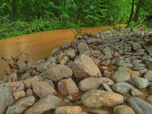 apts utah: river flood